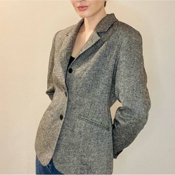 3150~Unlined GATE Flax Blend Suit with Patch Pockets